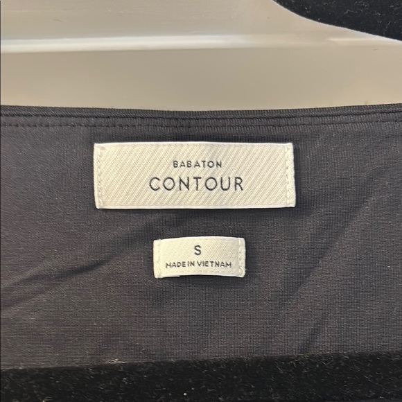 Babaton Contour  Black V-Neck Sleeveless Romper - Picture 3 of 10